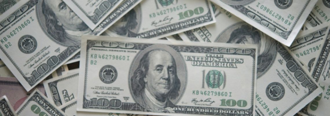 Dólar cai para R$ 4,74 e atinge menor valor desde o início da pandemia
